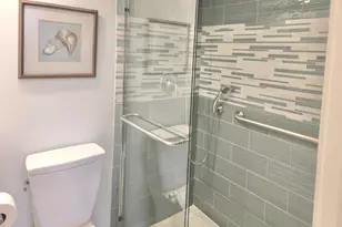 110 Shore Ct, North Palm Beach, FL 33408 - Photo 11
