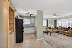 157 Camden G, West Palm Beach, FL 33417 - Photo 9