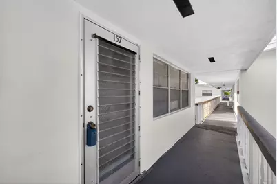 157 Camden G, West Palm Beach, FL 33417 - Photo 5