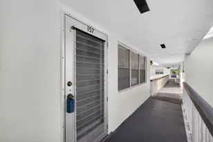 157 Camden G, West Palm Beach, FL 33417 - Photo 5