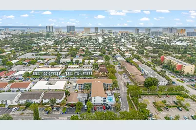 1021 NE 24th Avenue #Apt 12, Pompano Beach, FL 33062 - Photo 5