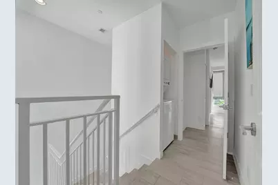 703 SE 16th Court, Fort Lauderdale, FL 33316 - Photo 19