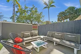 703 SE 16th Ct, Fort Lauderdale, FL 33316 - Photo 3