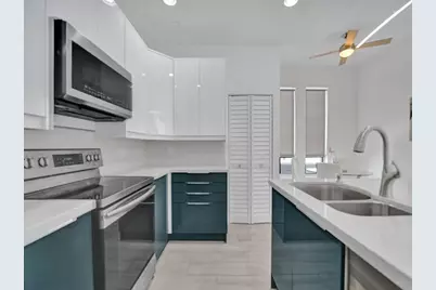 703 SE 16th Court, Fort Lauderdale, FL 33316 - Photo 9