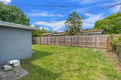 1241 NW 30th Avenue, Fort Lauderdale, FL 33311 - Photo 23