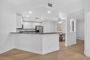 23275 Carolwood Ln, Boca Raton, FL 33428 - Photo 3