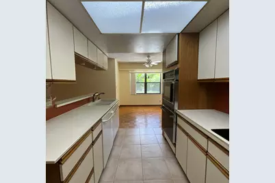 6114 Woodbury Road, Boca Raton, FL 33433 - Photo 11