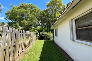 6114 Woodbury Rd, Boca Raton, FL 33433 - Photo 29