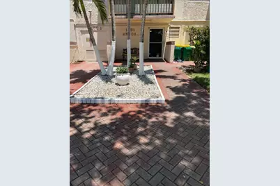 1681 NW 70th Avenue NW #111, Plantation, FL 33313 - Photo 3