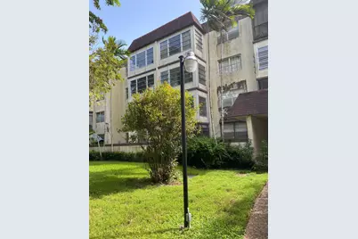 1681 NW 70th Avenue NW #111, Plantation, FL 33313 - Photo 5