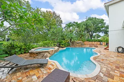 9241 Madewood Court, West Palm Beach, FL 33411 - Photo 23