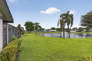 1057 Summit Trail Cir, West Palm Beach, FL 33415 - Photo 27