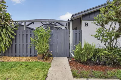 1057 Summit Trail Circle #B, West Palm Beach, FL 33415 - Photo 5