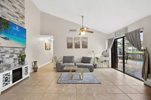 1057 Summit Trail Cir, West Palm Beach, FL 33415 - Photo 7