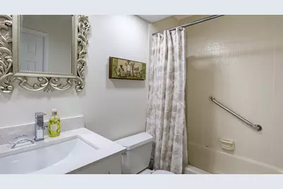 7460 La Paz Boulevard, Boca Raton, FL 33433 - Photo 19
