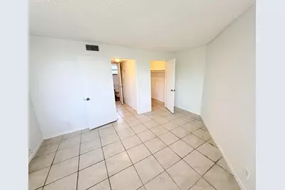 1950 N Congress Avenue #404, West Palm Beach, FL 33401 - Photo 9