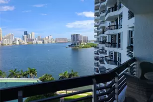 3530 Mystic Pointe Dr, Aventura, FL 33180 - Photo 21