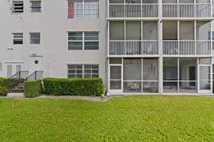 2900 N Palm Aire Dr, Pompano Beach, FL 33069 - Photo 31