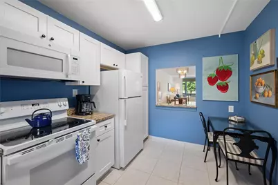 9420 S Hollybrook Lake Drive #109, Pembroke Pines, FL 33025 - Photo 9