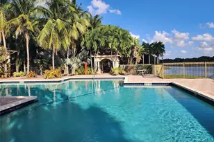 2494 Centergate Dr, Miramar, FL 33025 - Photo 19