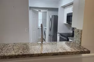 2494 Centergate Dr, Miramar, FL 33025 - Photo 5