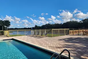 2494 Centergate Dr, Miramar, FL 33025 - Photo 15