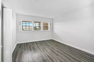 2950 N Palm Aire Dr, Pompano Beach, FL 33069 - Photo 17