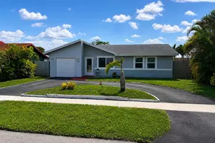 721 SW 79th Ave, North Lauderdale, FL 33068 - Photo 1