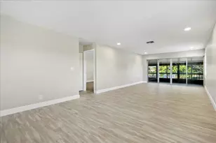 13921 Royal Palm Ct, Delray Beach, FL 33484 - Photo 9