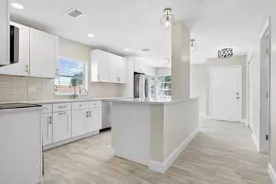 13921 Royal Palm Court #D, Delray Beach, FL 33484 - Photo 5