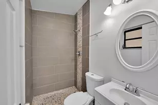 17551 NE 5th Ave, North Miami Beach, FL 33162 - Photo 23