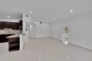 17551 NE 5th Ave, North Miami Beach, FL 33162 - Photo 13