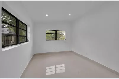 17551 NE 5th Avenue, North Miami Beach, FL 33162 - Photo 27