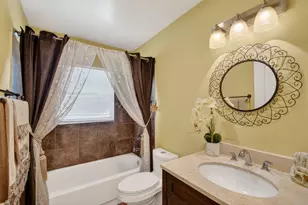 4200 Grove Park Ln, Boynton Beach, FL 33436 - Photo 31