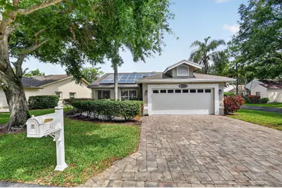 4200 Grove Park Lane, Boynton Beach, FL 33436 - Photo 1