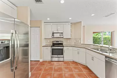 2103 SW 173rd Avenue, Miramar, FL 33029 - Photo 3
