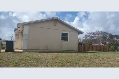 2398 SW Susset Lane, Port Saint Lucie, FL 34953 - Photo 7