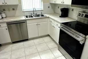 6256 Via Primo St, Lake Worth, FL 33467 - Photo 9