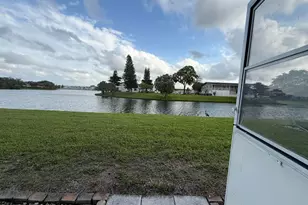 343 Chatham Q, West Palm Beach, FL 33417 - Photo 9