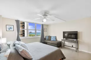5440 N Ocean Dr, Riviera Beach, FL 33404 - Photo 9
