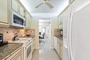 5440 N Ocean Dr, Riviera Beach, FL 33404 - Photo 7