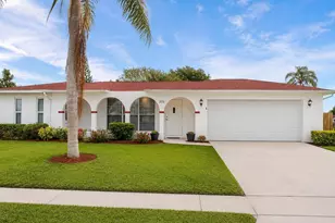201 NE Midfield Ln, Port Saint Lucie, FL 34983 - Photo 3