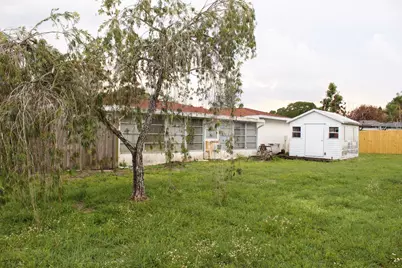 201 NE Midfield Lane, Port Saint Lucie, FL 34983 - Photo 27