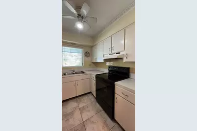 3801 NE 22nd Terrace #5, Lighthouse Point, FL 33064 - Photo 9
