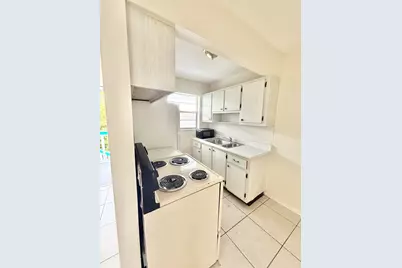 1111 N Federal Highway #5, Lake Worth Beach, FL 33460 - Photo 5