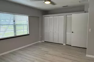 202 SW Crescent Ave, Port Saint Lucie, FL 34984 - Photo 17