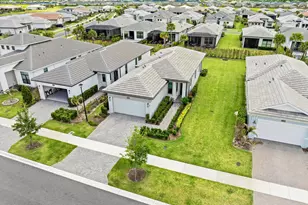 9013 SW Vetta Wy, Port Saint Lucie, FL 34987 - Photo 7