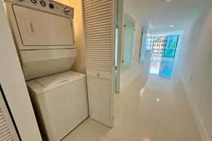 2950 NE 188th Street NE, Aventura, FL 33180 - Photo 21