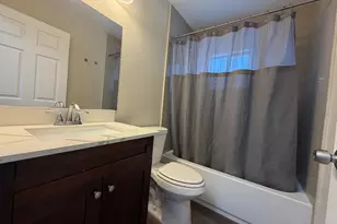 1185 NE 111th St, Miami, FL 33161 - Photo 7