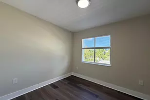 1185 NE 111th St, Miami, FL 33161 - Photo 9